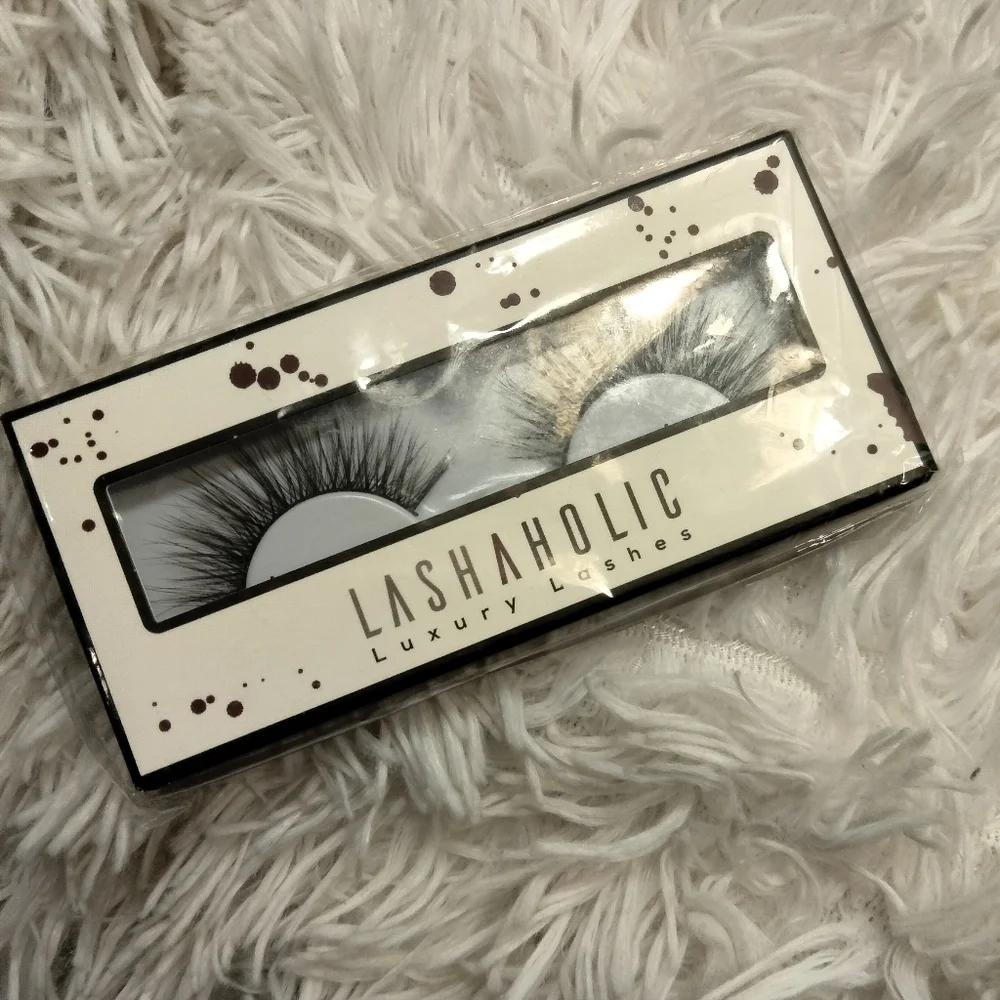 🆕 Lashaholic Luxury Lashes (Kiss Me)